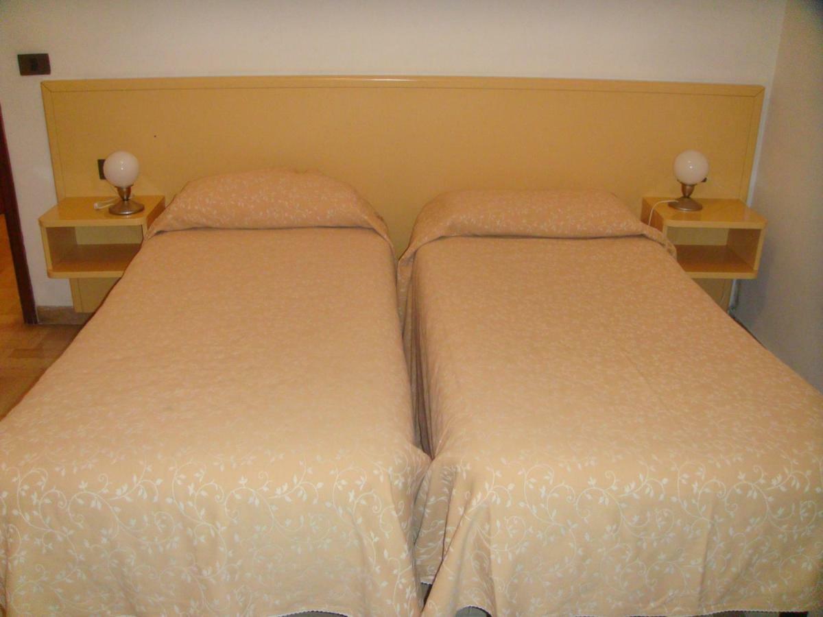 Residence Executive Ancona Cameră foto