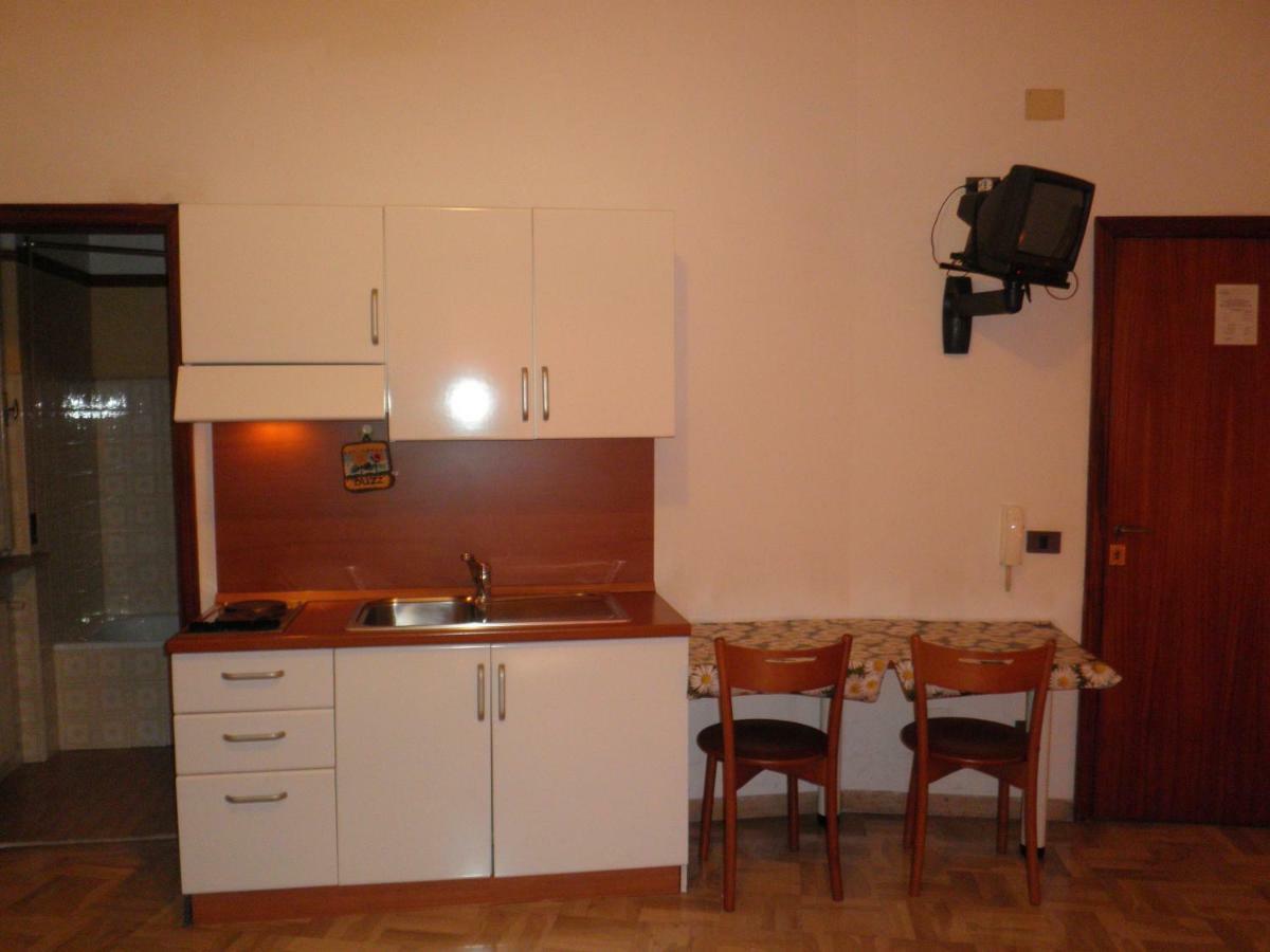 Residence Executive Ancona Cameră foto